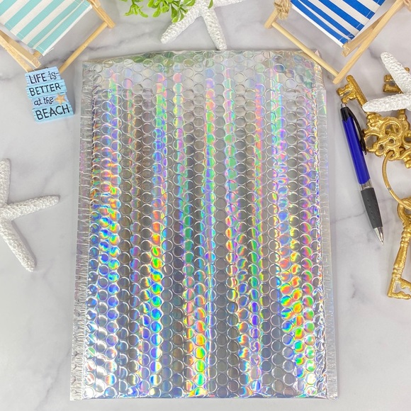 20 8.5X11 Holographic Bubble Mailers PRICE IS FIRM - Picture 6 of 7